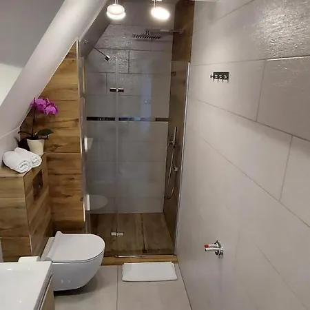 Skalna 150 M Do Term, Sniadania, Basen منزل للإقامة